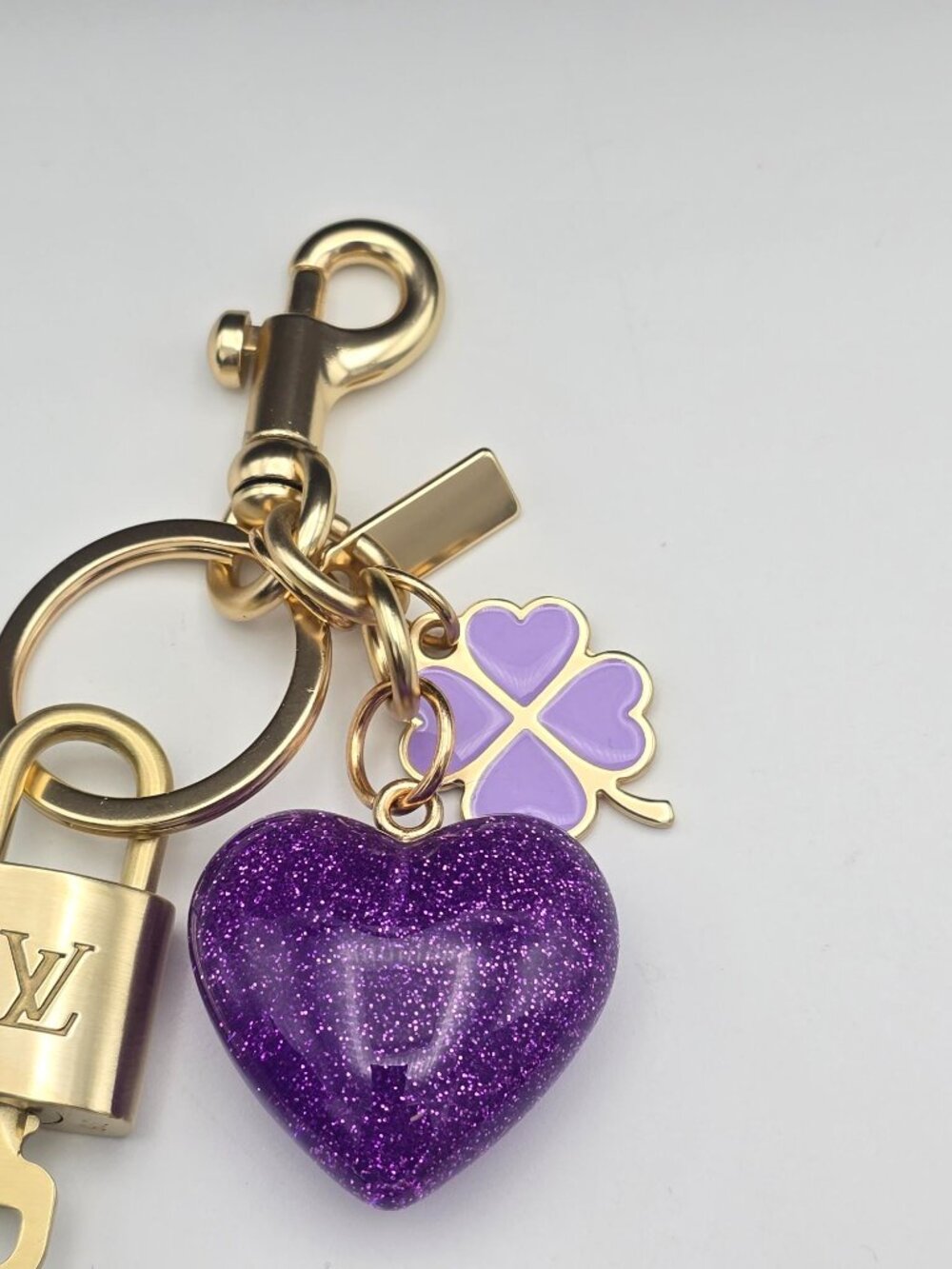 Authentic Louis Vuitton Gold Padlock 🔒Shiny LV Key + Unbranded Heart Bag Charm - Picture 6 of 10